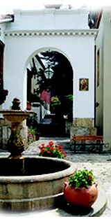 Centro comercial Hacienda Santa Barbara